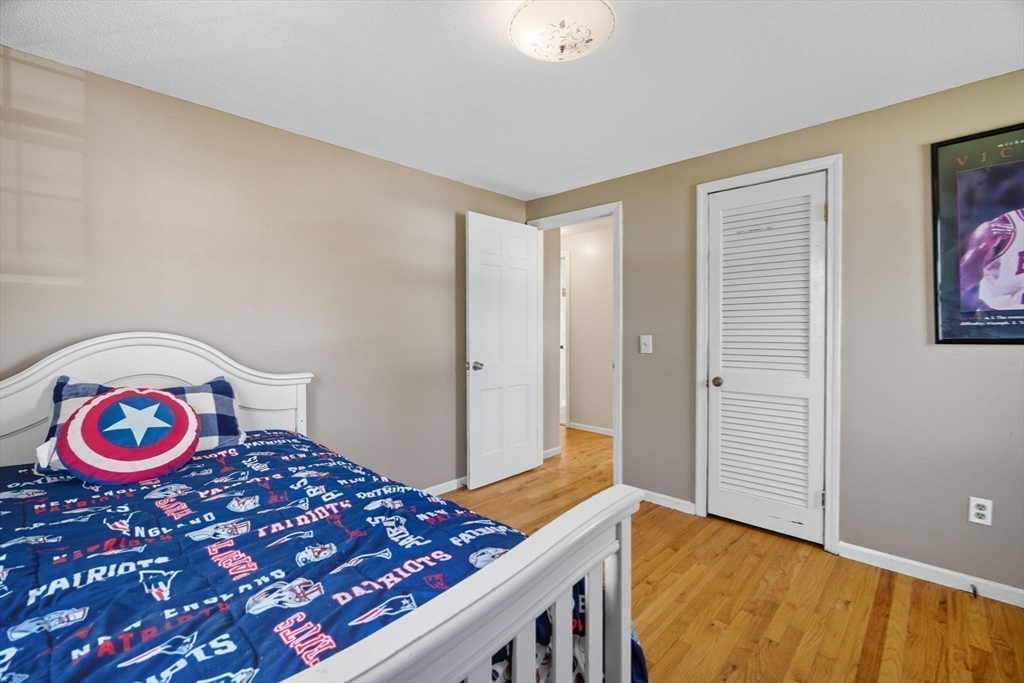 Wilbraham, Massachusetts 01095, United States, 4 Bedrooms Bedrooms, ,2 BathroomsBathrooms,Residential,Active,215624