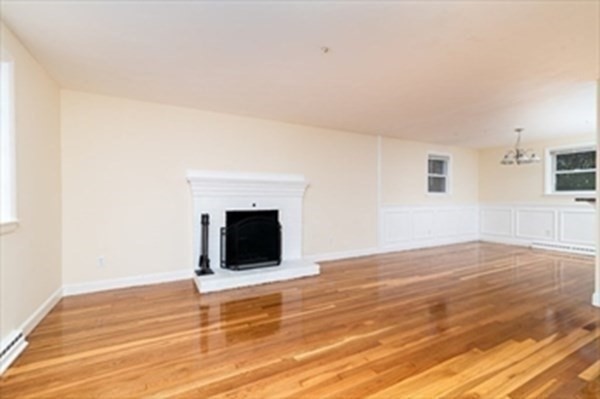 Photo 3 Photo 3