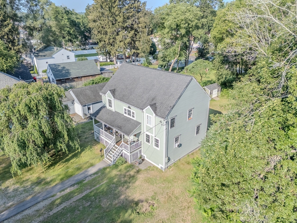 28 Coffin Ave