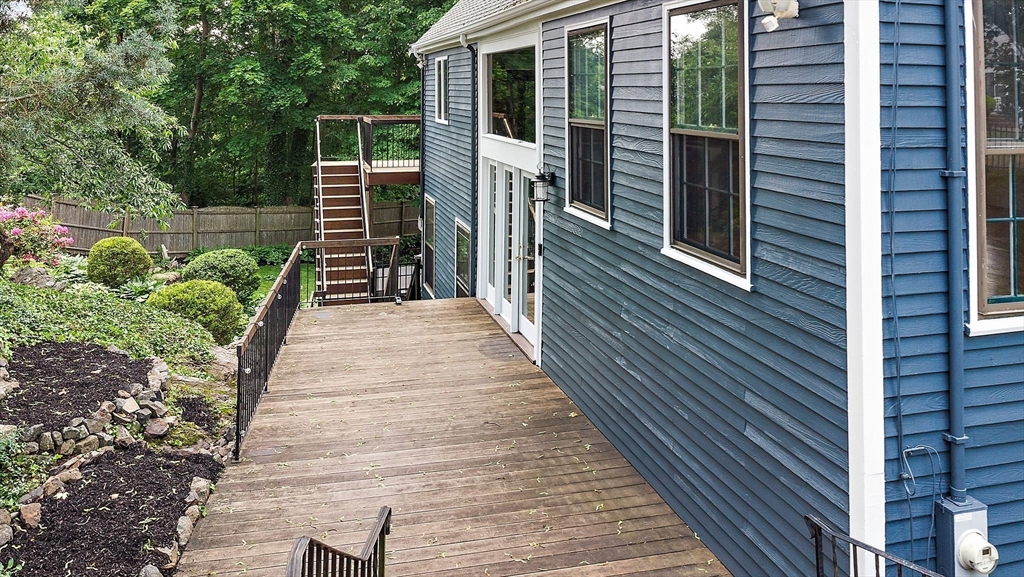 3 Gerry St