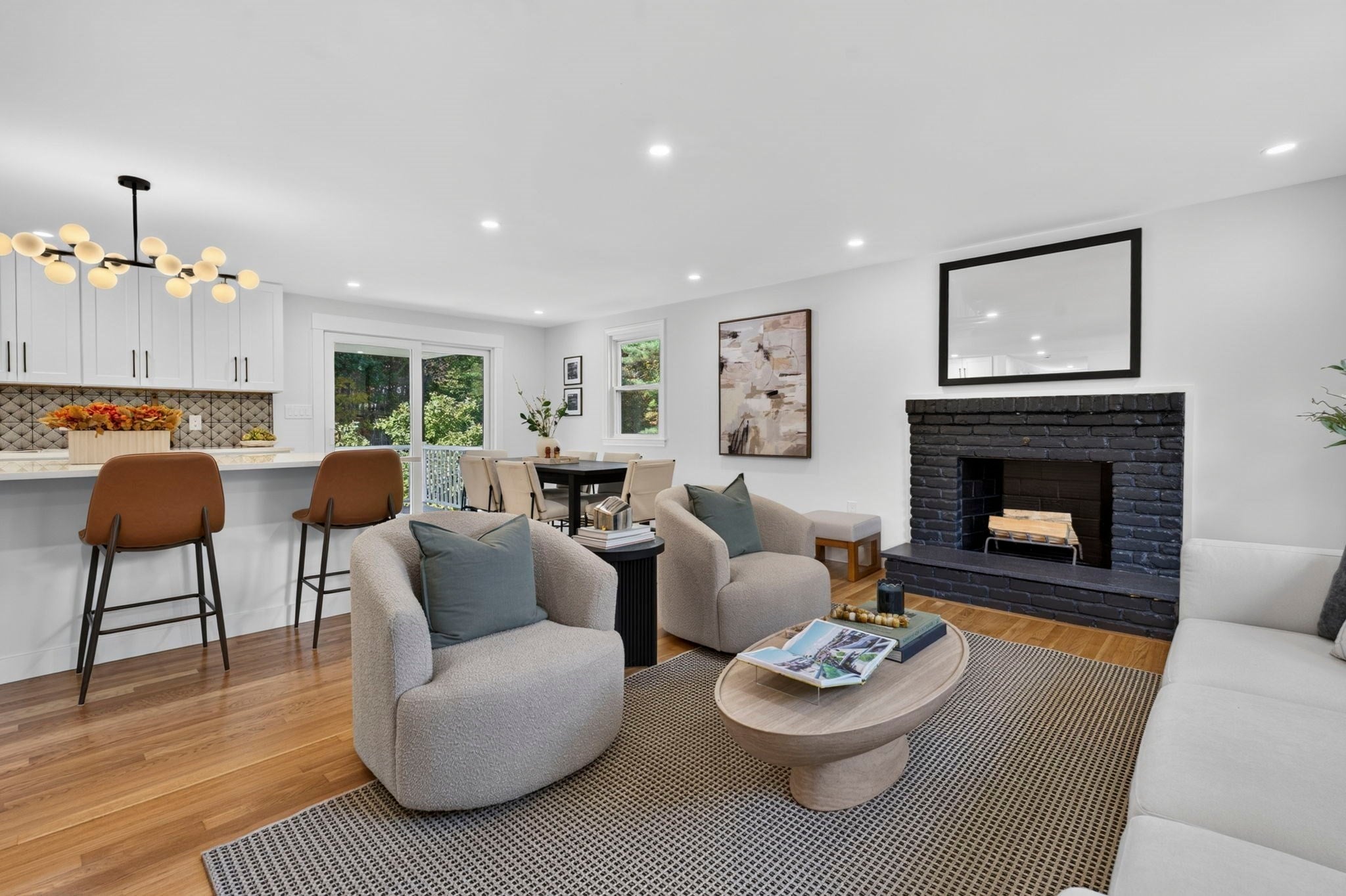 8 Carriage Drive