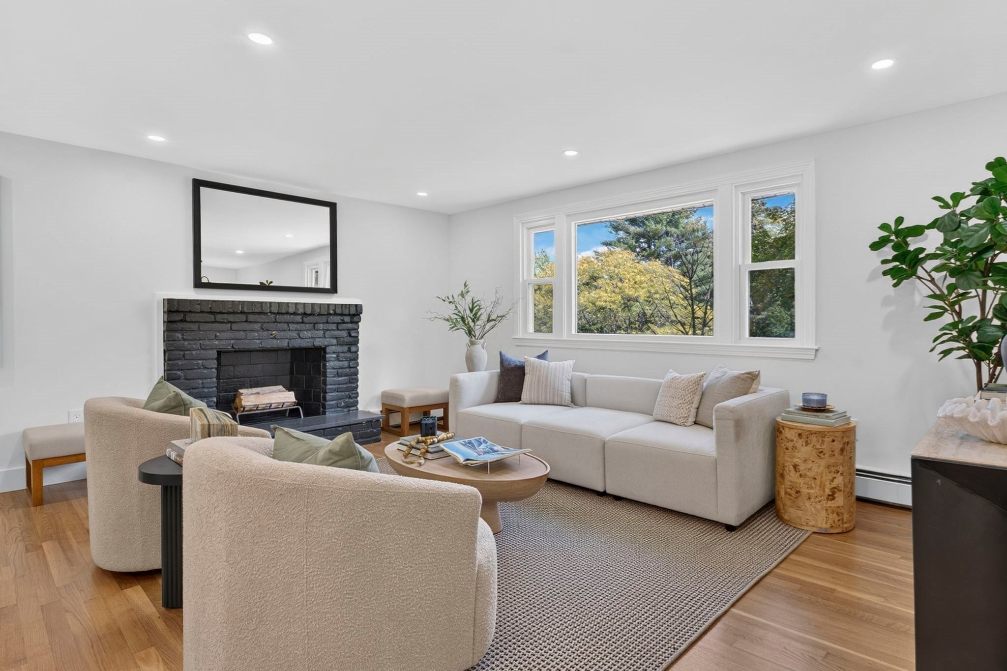 8 Carriage Drive, Acton, MA, 8 Carriage Drive, Acton, MA Photo #2