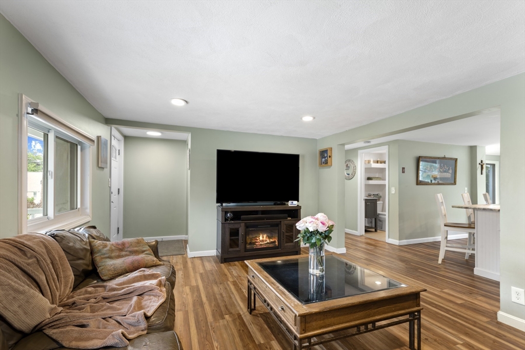 34 Glenvale Ave