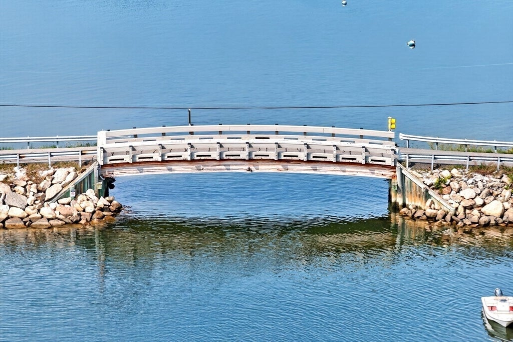 50 Popponesset Island Road, Mashpee, MA Photo #5
