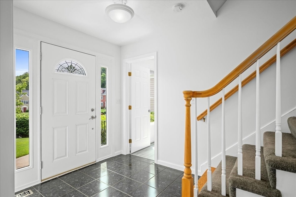14 Vanessa Dr