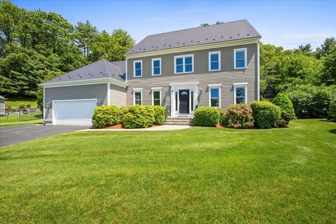 14 Vanessa Dr Northborough MA 01532