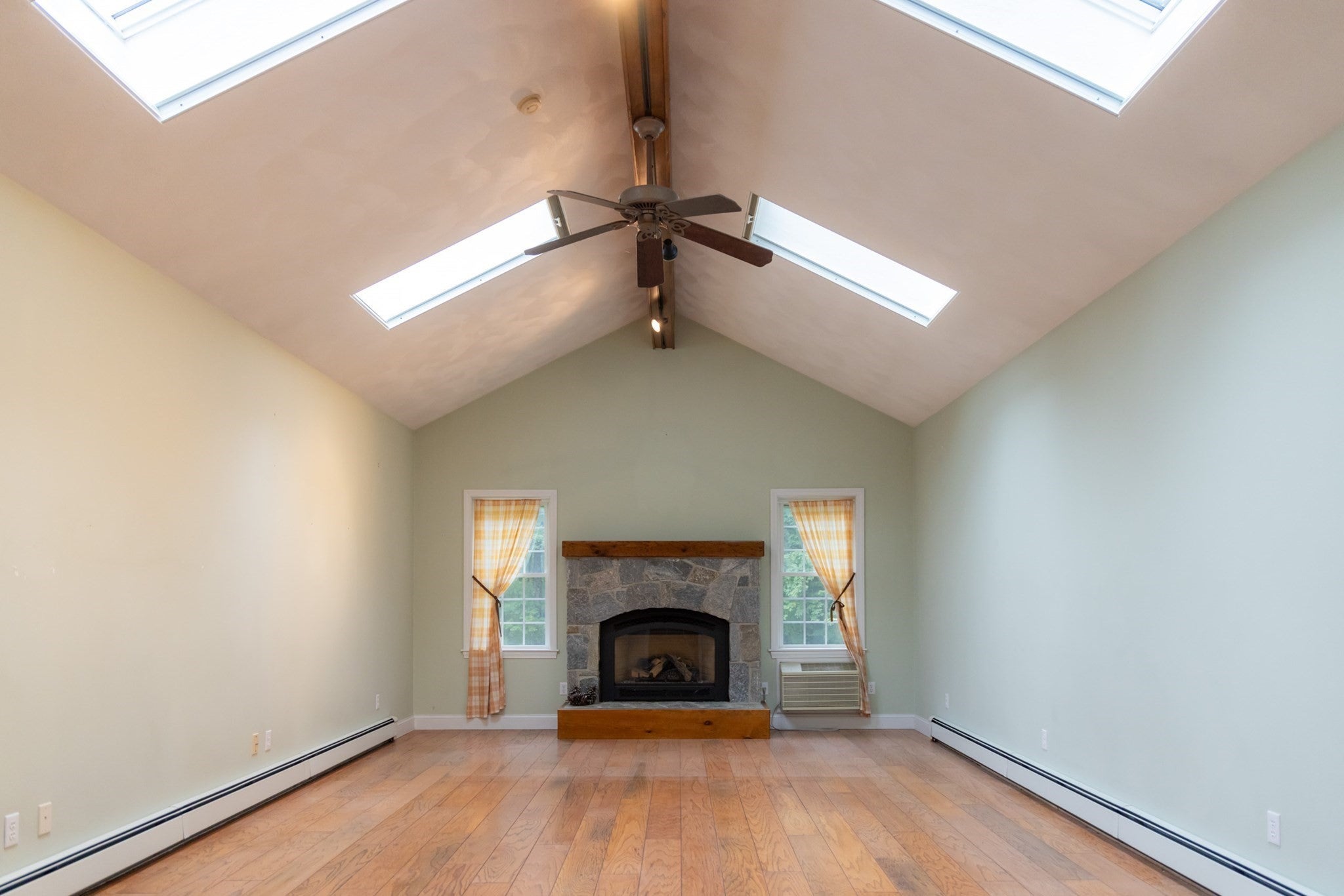 15 Hannan Ridge Rd, Haverhill, MA, 15 Hannan Ridge Rd, Haverhill, MA Photo #18