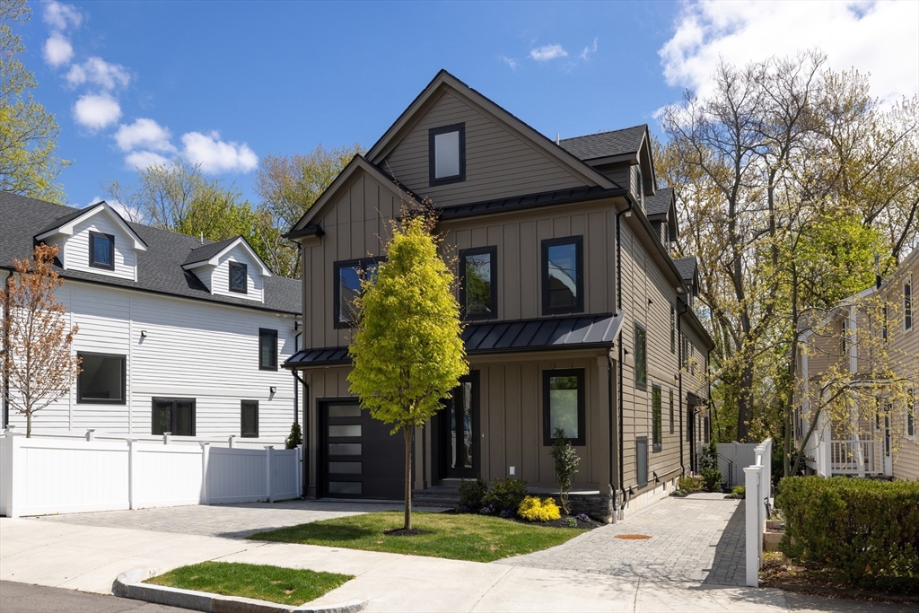 Photo of 356 Linwood Ave, Newton, MA