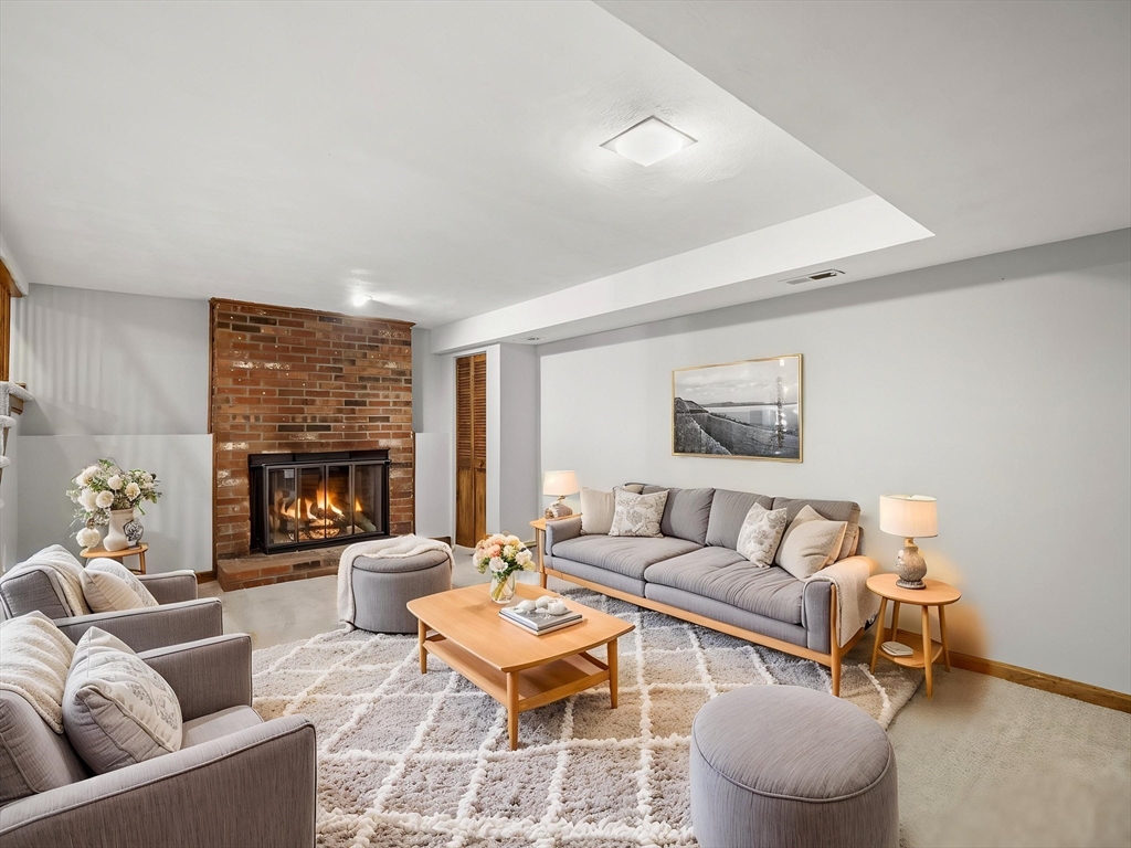 437 Wellman Ave 437