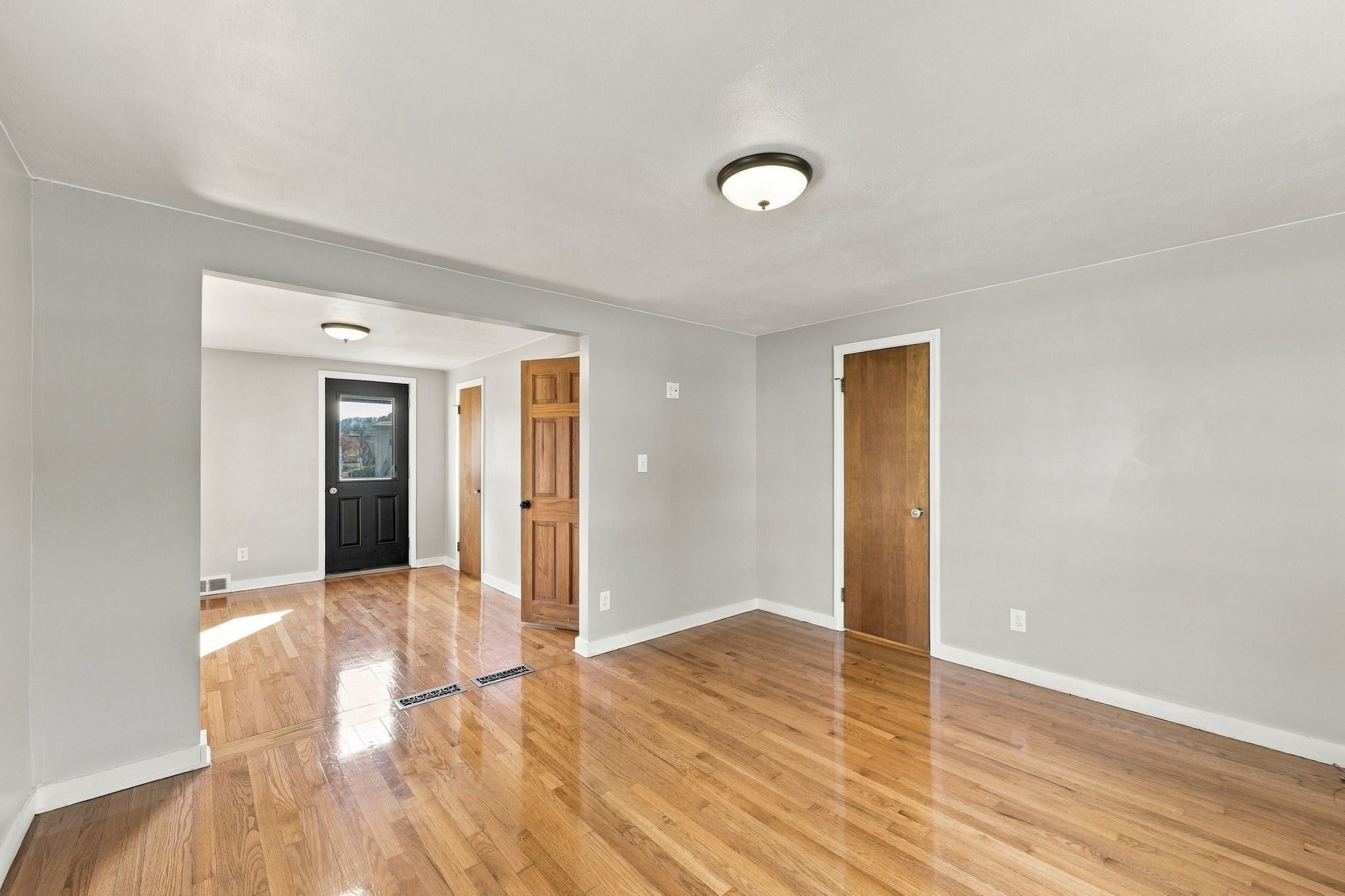 5 Donamor Lane, East Longmeadow, MA, 5 Donamor Lane, East Longmeadow, MA Photo #16
