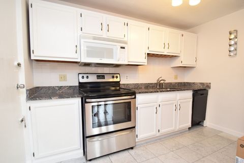 Photo of 135 Inman St #12, Cambridge, MA 02139 (MLS # 73555005)