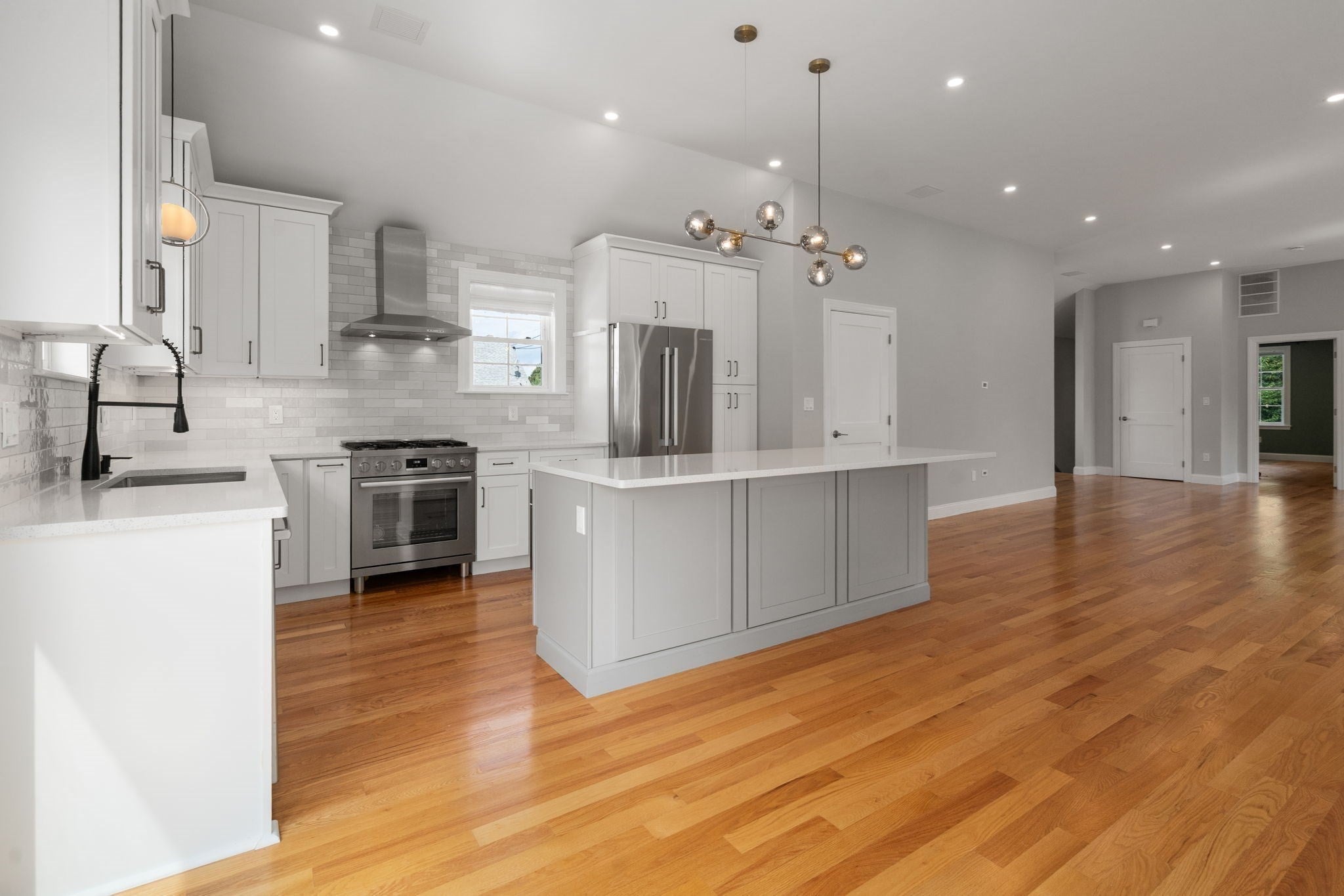 25 Locust St #2, Winthrop, MA Photo #4