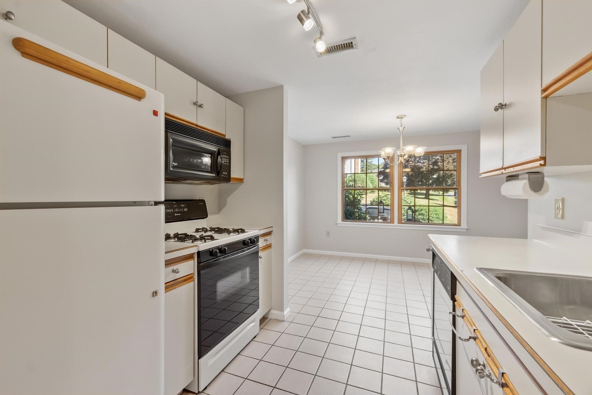 6 Brandee LN #6, Methuen, MA Photo #14