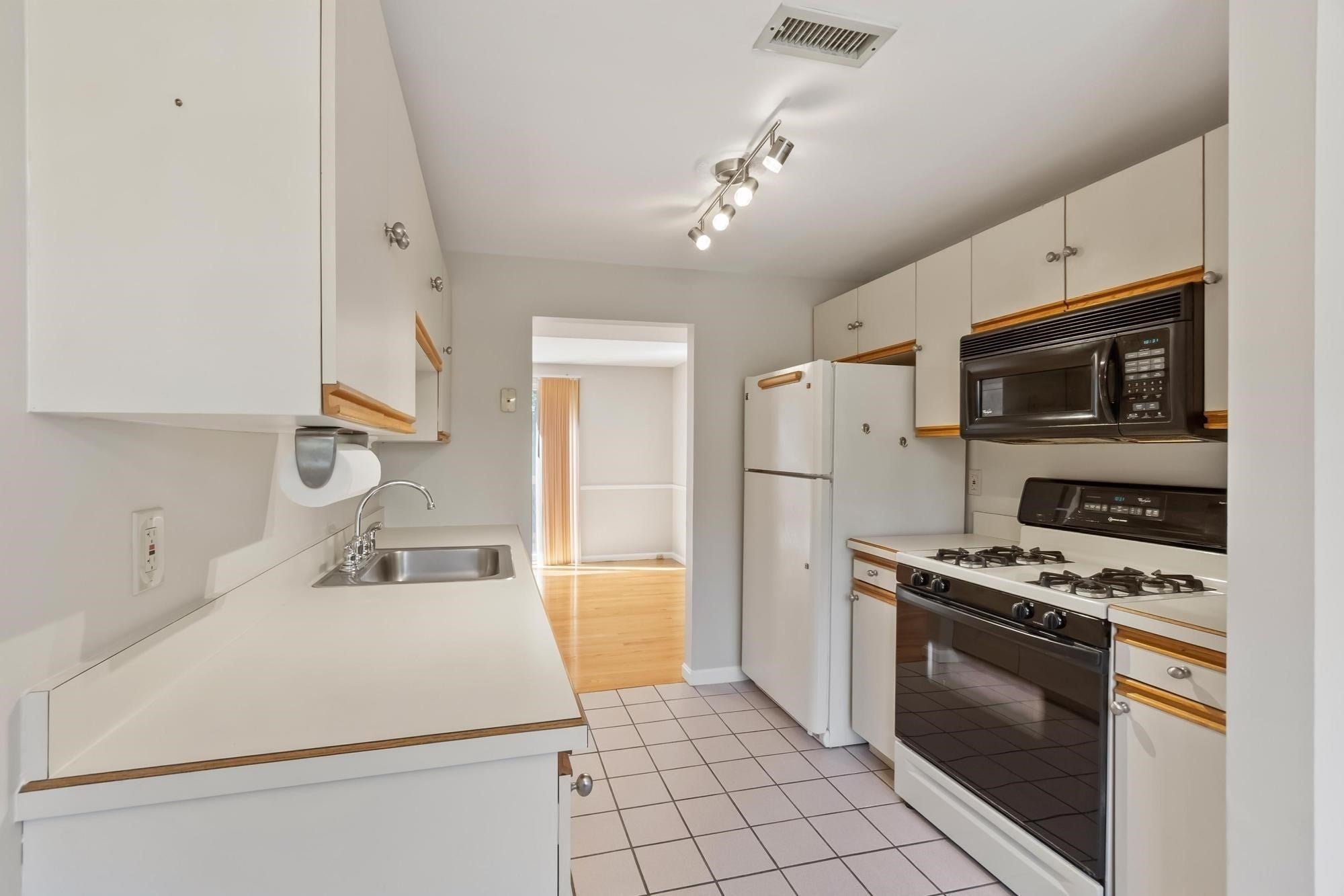 6 Brandee LN #6, Methuen, MA Photo #15