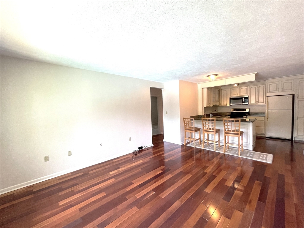1323 Worcester Rd H8