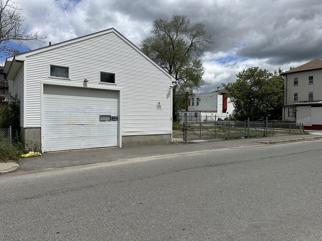 44 Ellsworth St