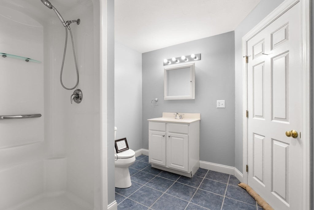 261 Oak Street, Methuen, MA, 261 Oak Street, Methuen, MA Photo #33