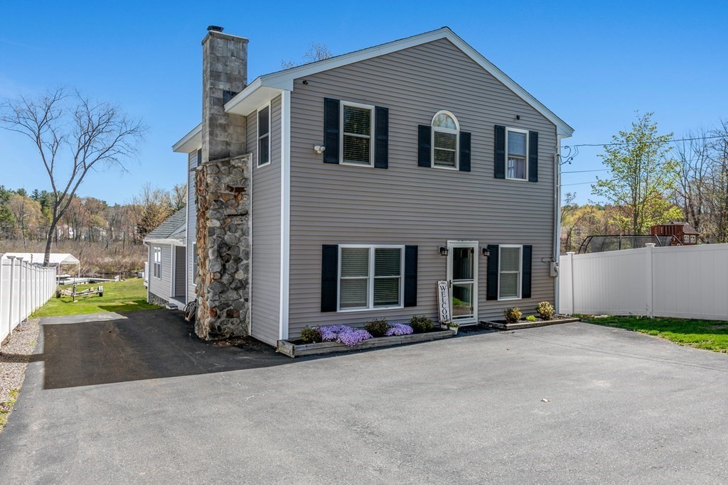 651 Nashua Rd, Dracut, MA Photo #1
