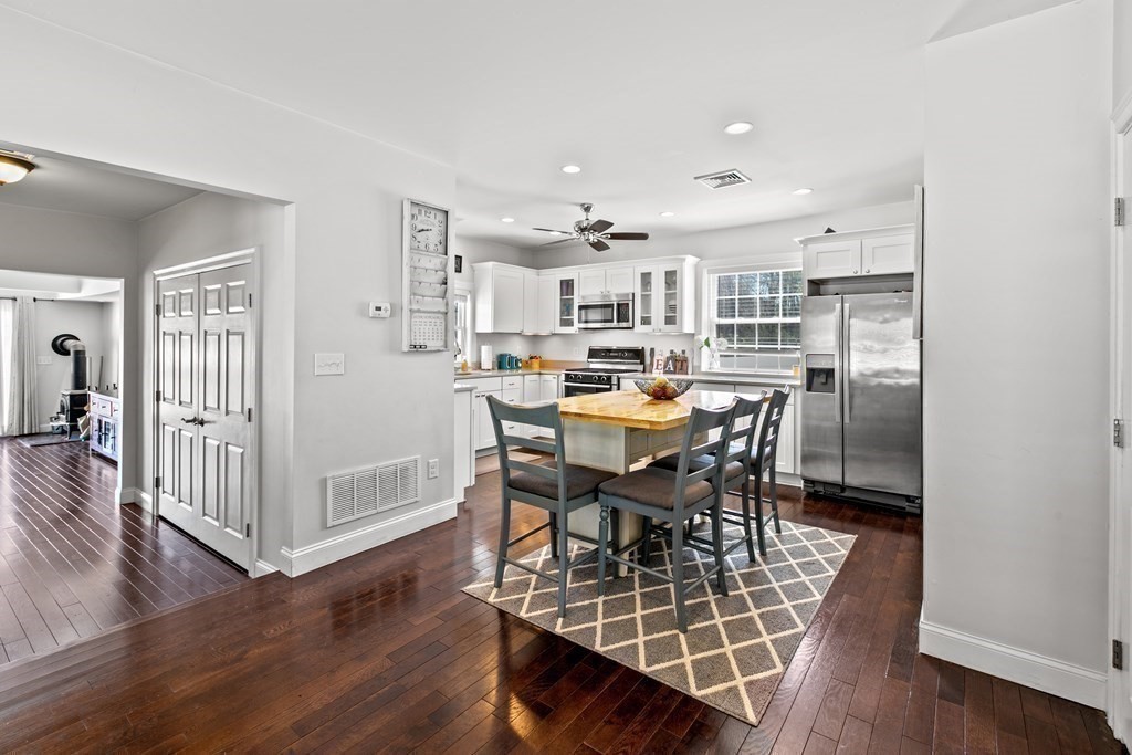 651 Nashua Rd, Dracut, MA Photo #11