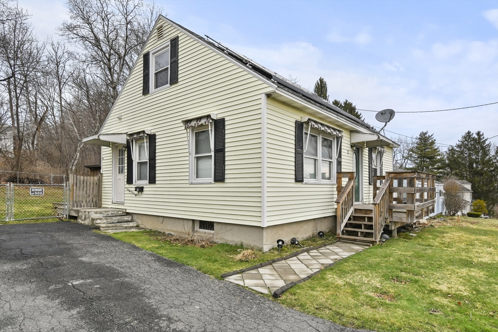 7 Manchester Ave