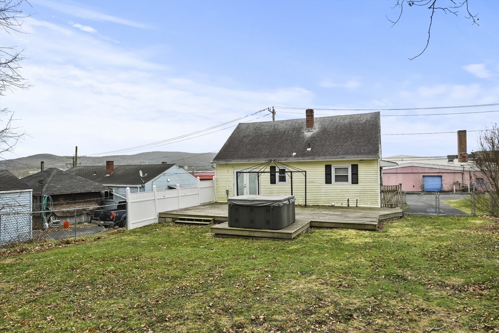 7 Manchester Ave