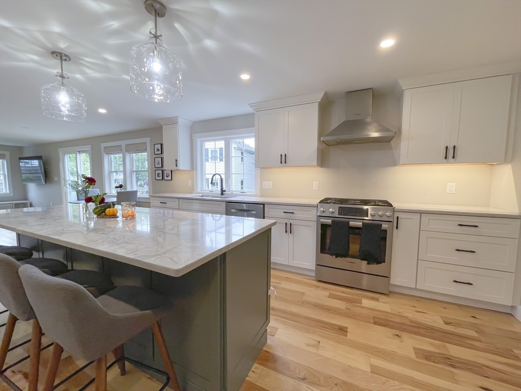 4 Pine Crest Rd