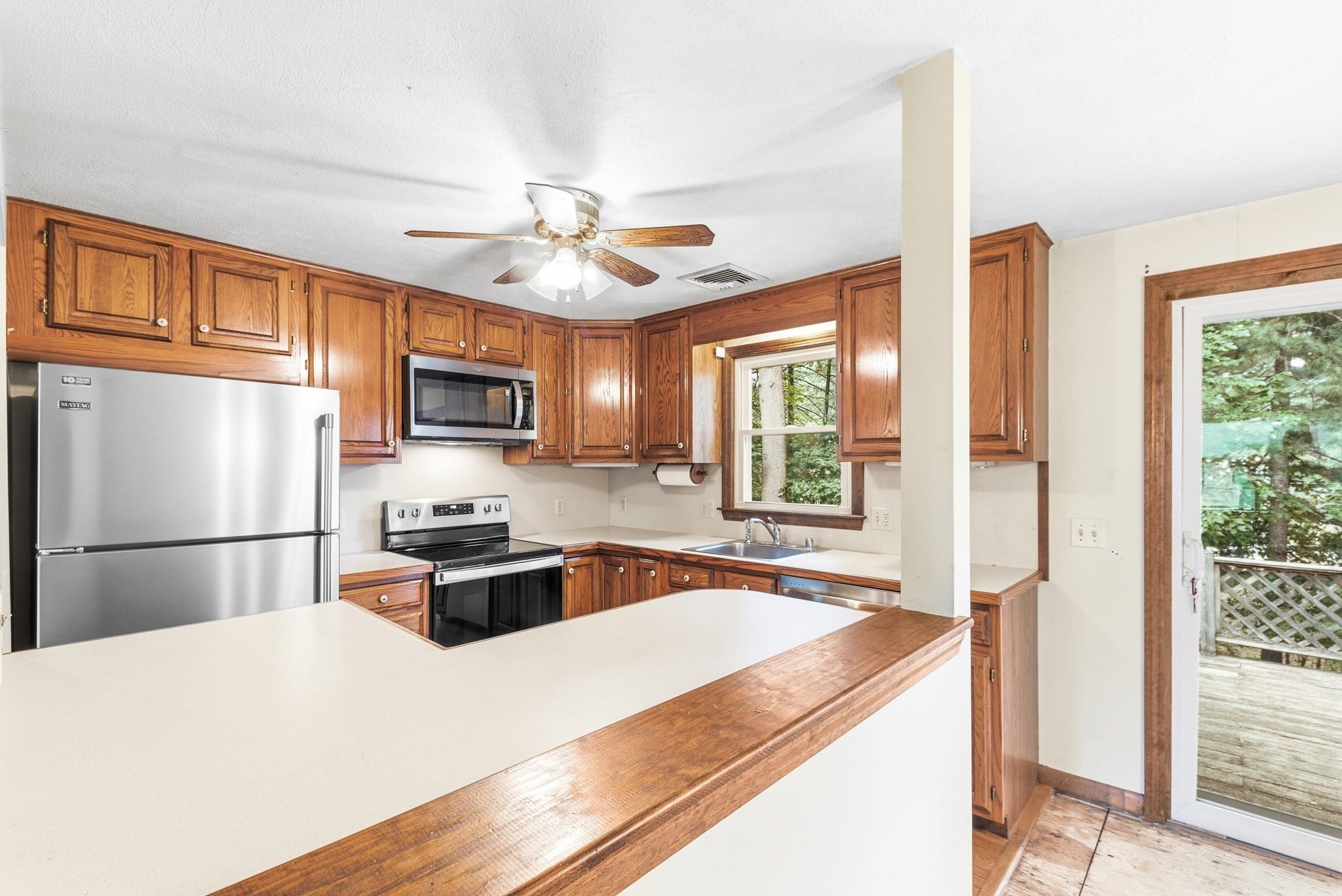 3 Jason Cir, North Attleboro, MA Photo #24
