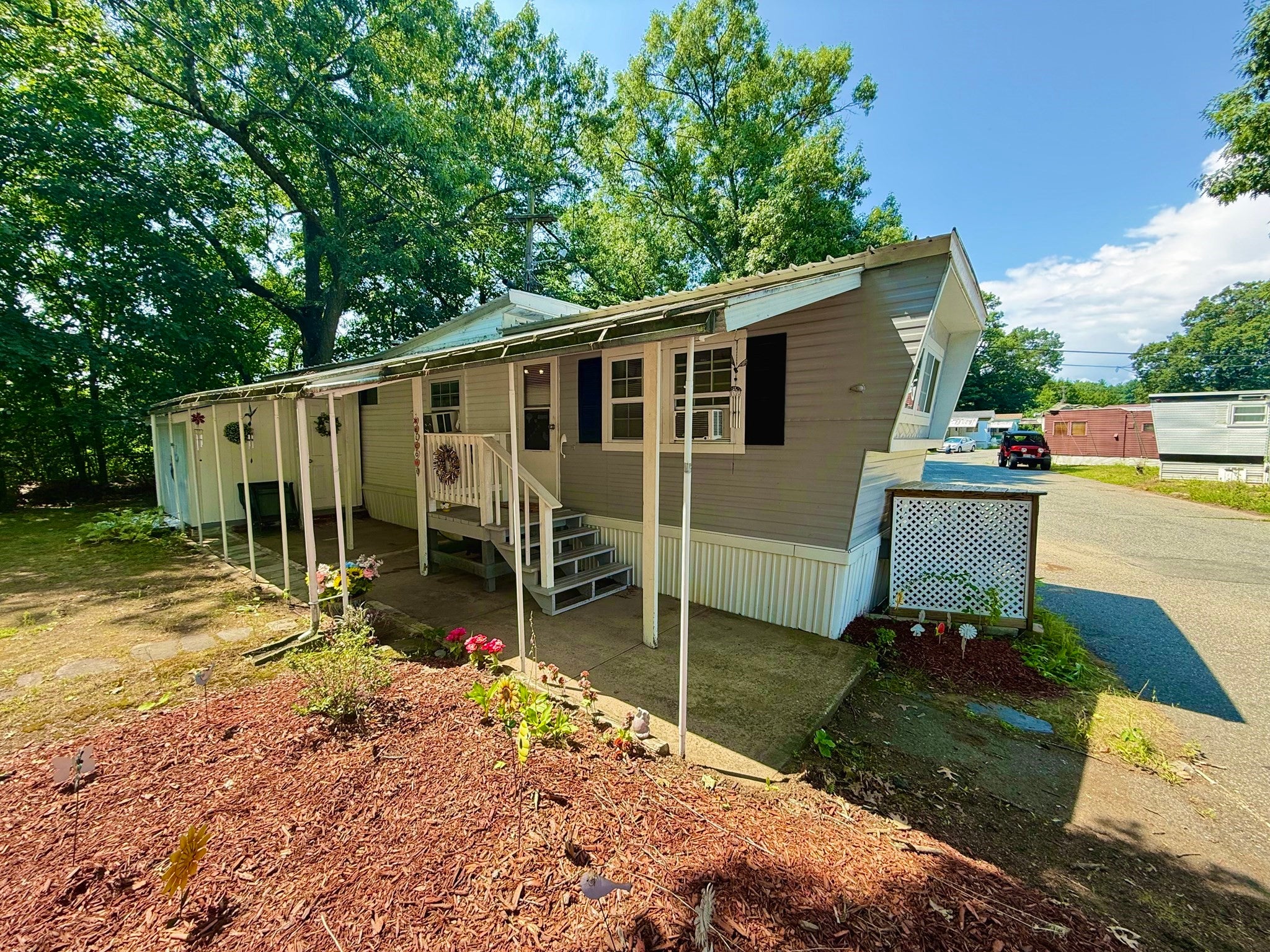 404 Southwick Rd 19