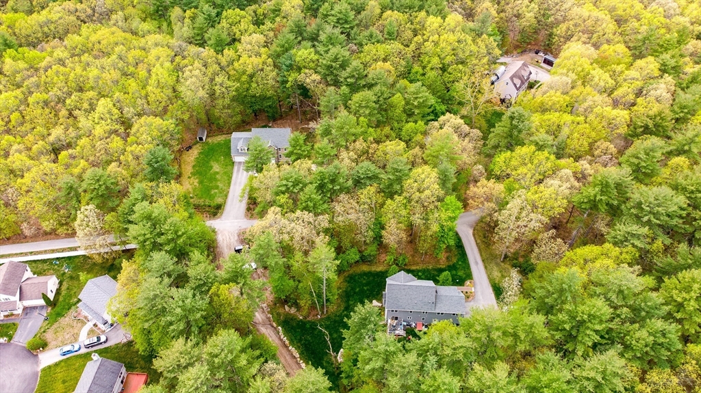 12 Cowdry Hill Rd