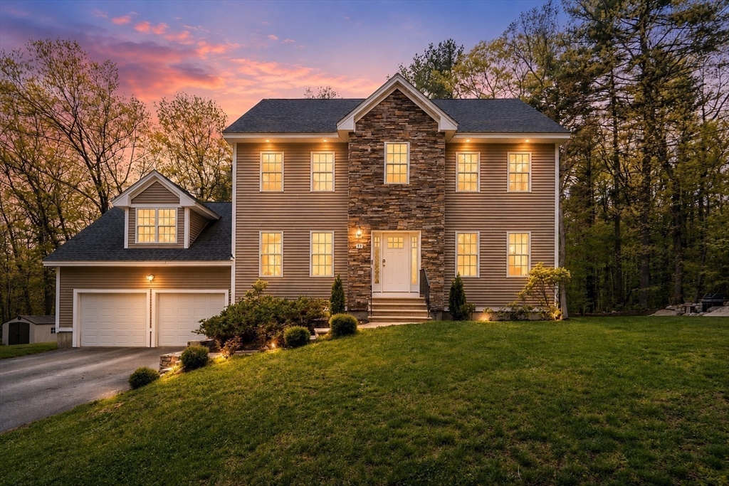 12 Cowdry Hill Rd, Westford, MA Photo #3