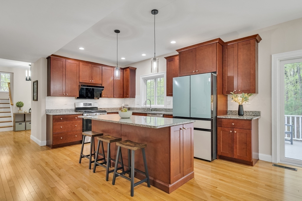 12 Cowdry Hill Rd, Westford, MA Photo #12