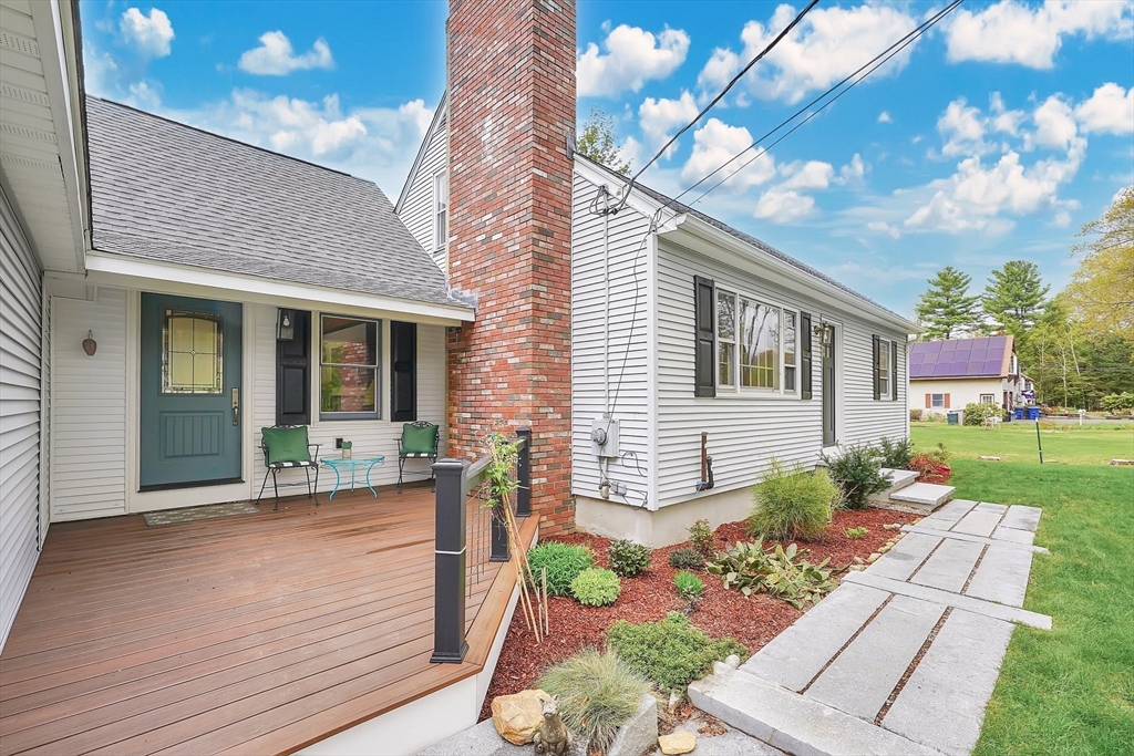 122 Town Farm Rd