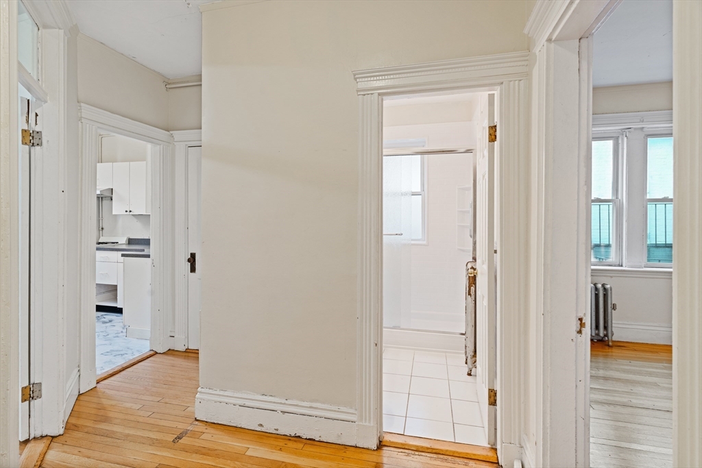 52 Charlesgate E 170