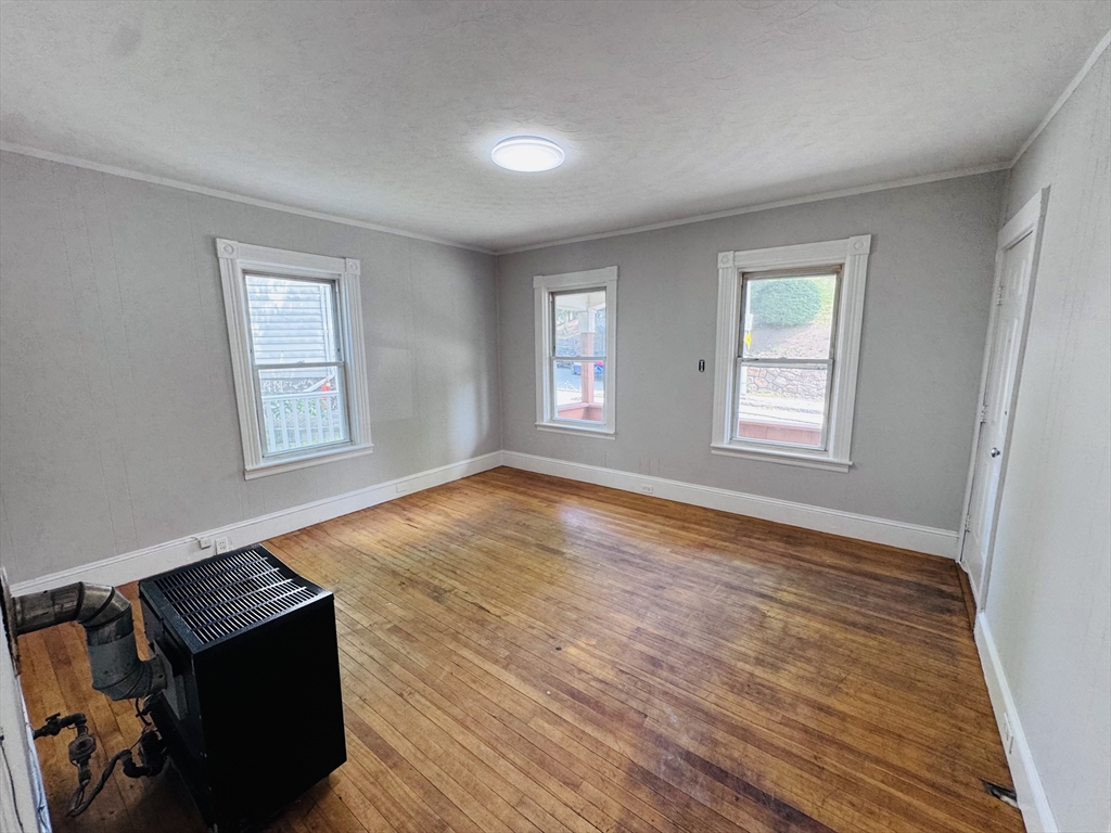14 Gage St
