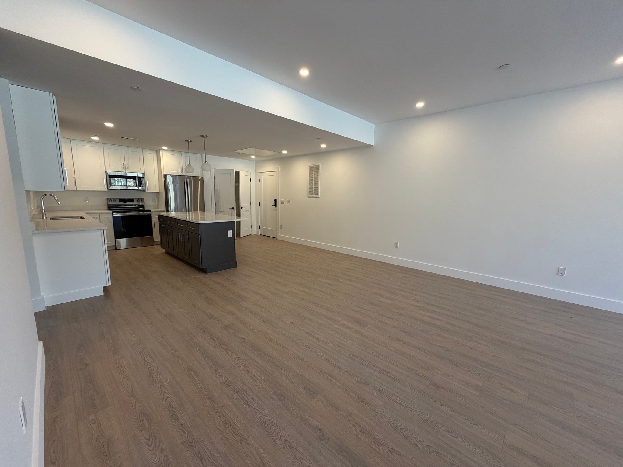 1060 Main St #307, Millis, MA, 1060 Main St #307, Millis, MA Photo #7