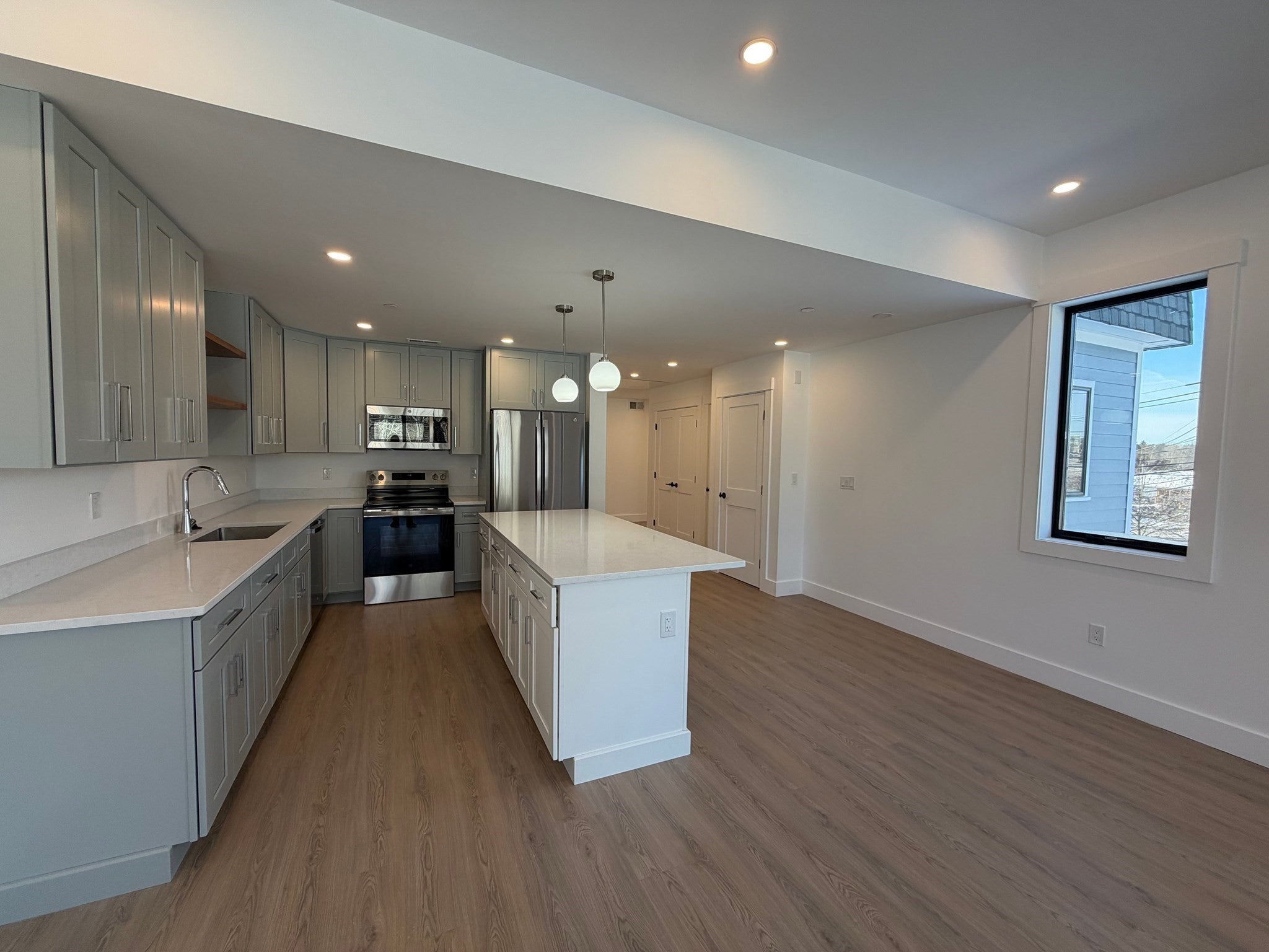 1060 Main St #307, Millis, MA, 1060 Main St #307, Millis, MA Photo #4