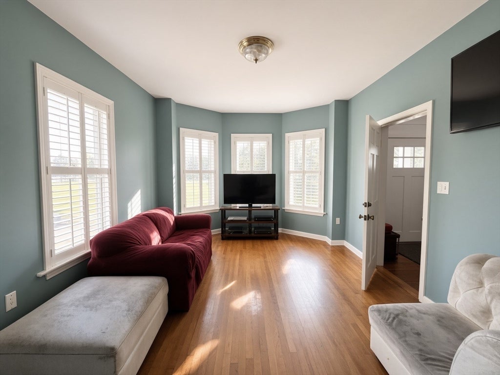 29-31 Tracy Ave, Lynn, MA Photo #7
