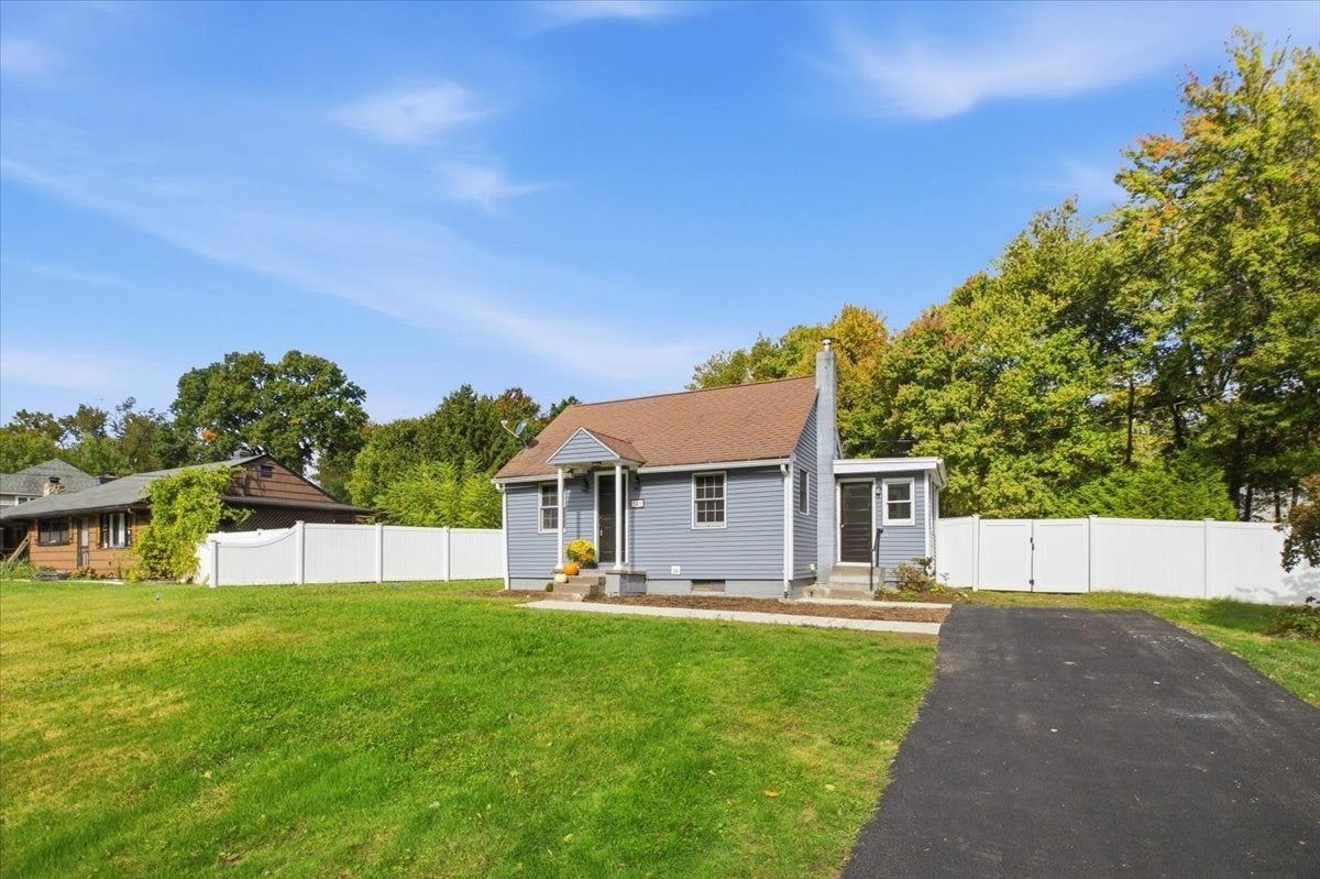 141 New Ludlow Rd, Granby, MA, 141 New Ludlow Rd, Granby, MA Photo #2
