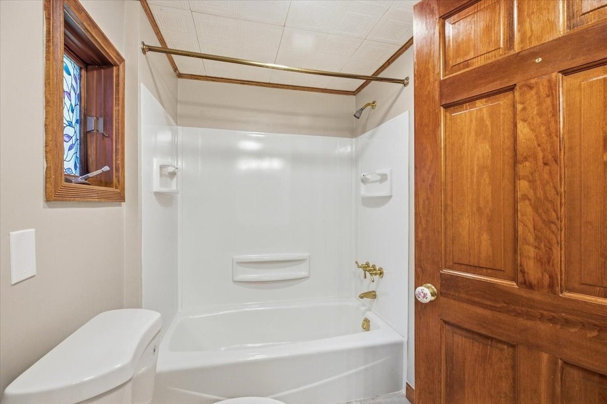 141 New Ludlow Rd, Granby, MA, 141 New Ludlow Rd, Granby, MA Photo #11