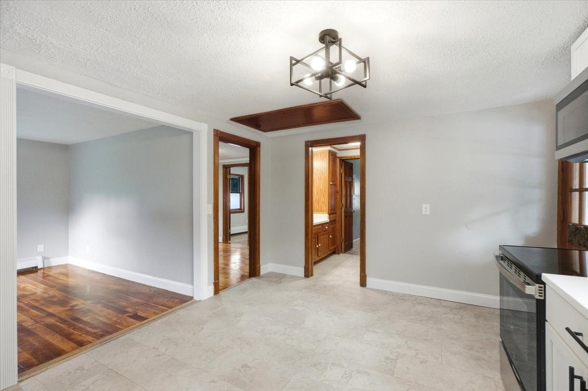 141 New Ludlow Rd, Granby, MA, 141 New Ludlow Rd, Granby, MA Photo #7