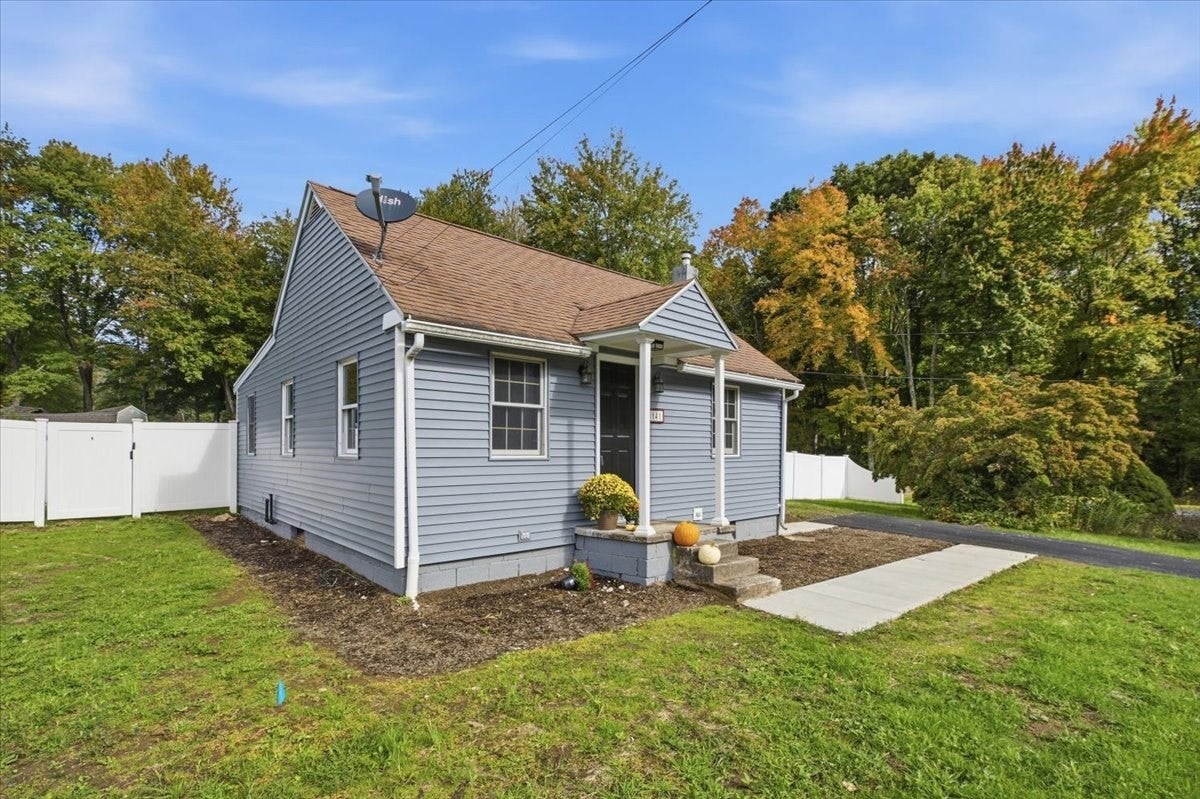 141 New Ludlow Rd, Granby, MA, 141 New Ludlow Rd, Granby, MA Photo #3