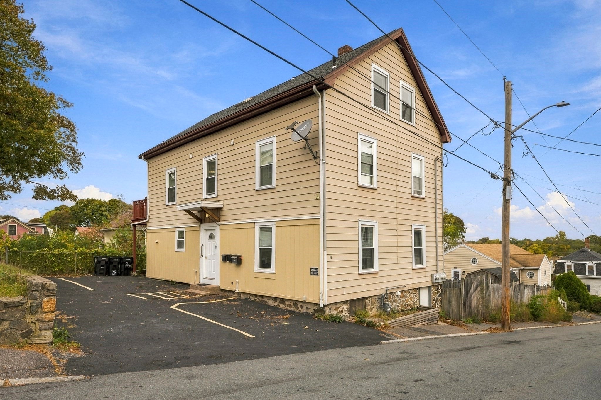 19 Nichols