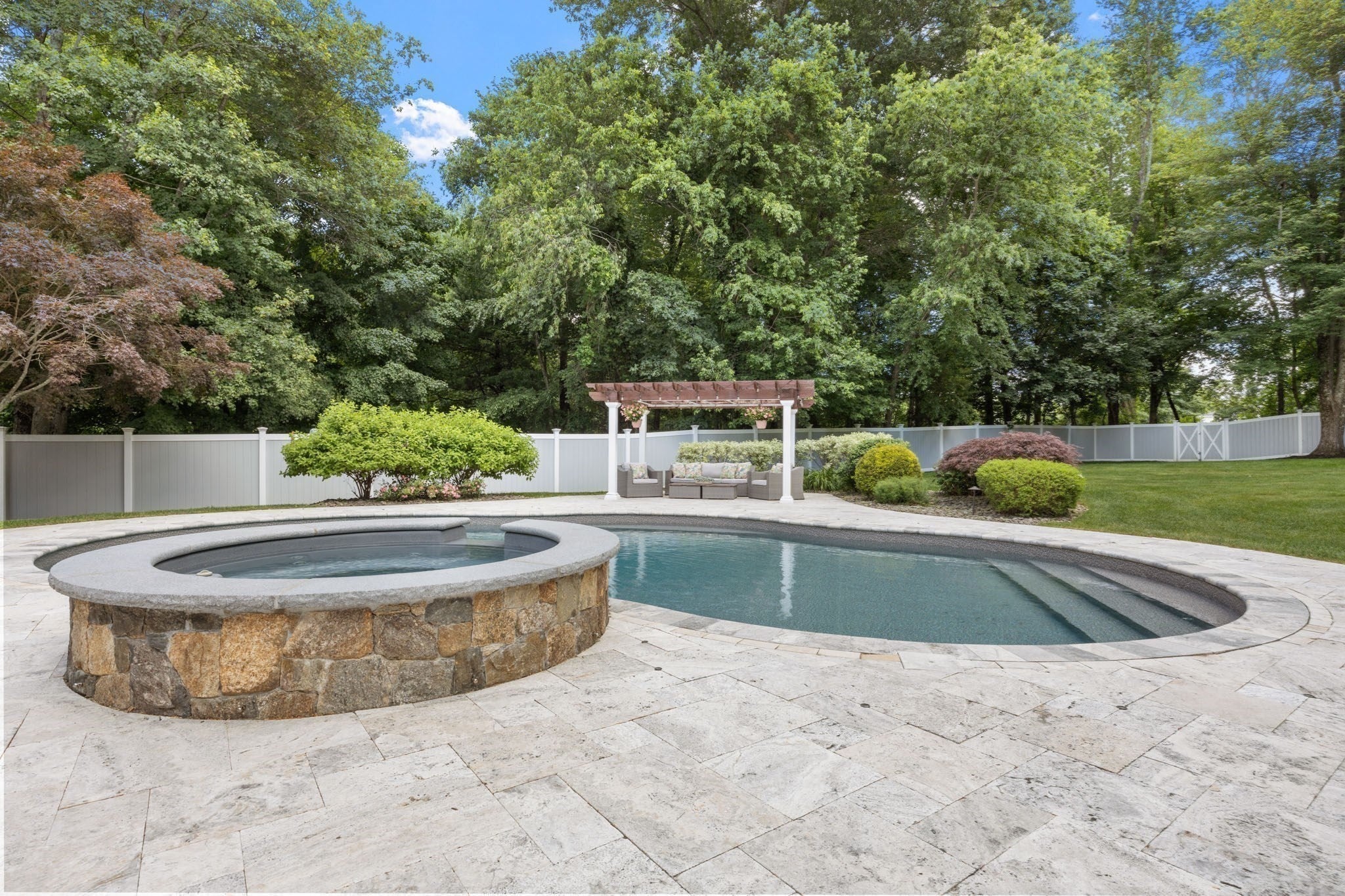 5 Wildebrook Rd, Medway, MA Photo #9