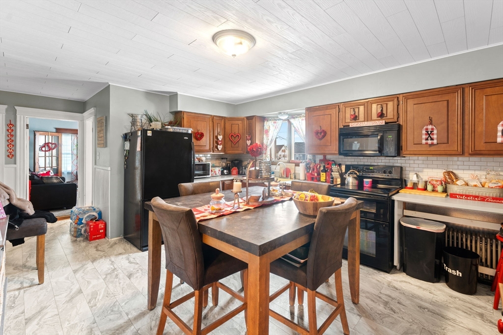 223 Paradis Ave