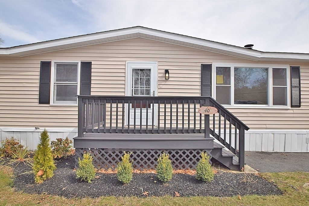 40 Friendship Dr