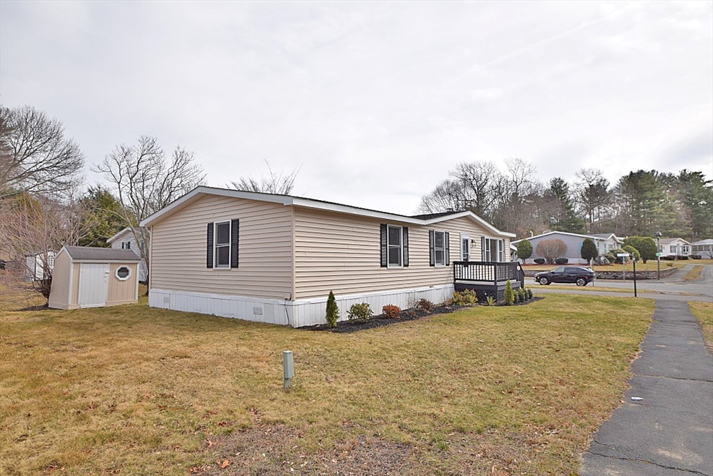 40 Friendship Dr