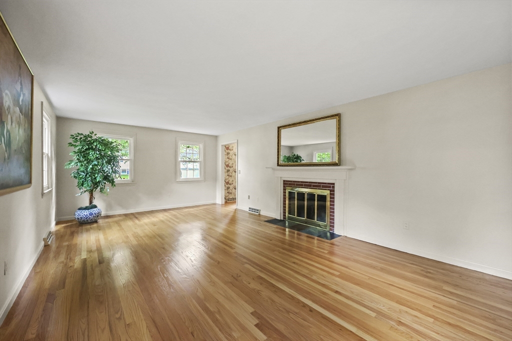 92 Morningside Dr