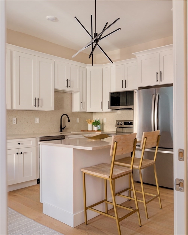 350 Windsor Street 1