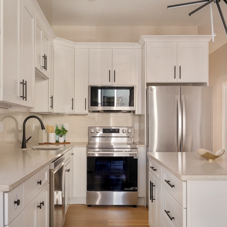 350 Windsor Street 1