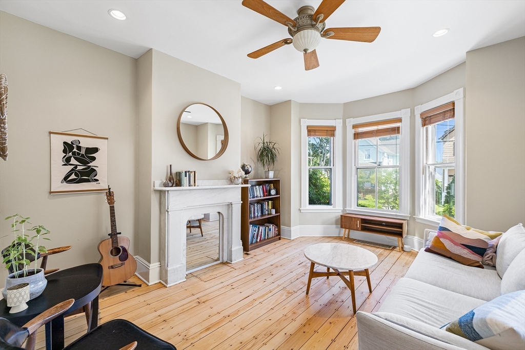 150 Trenton St 150